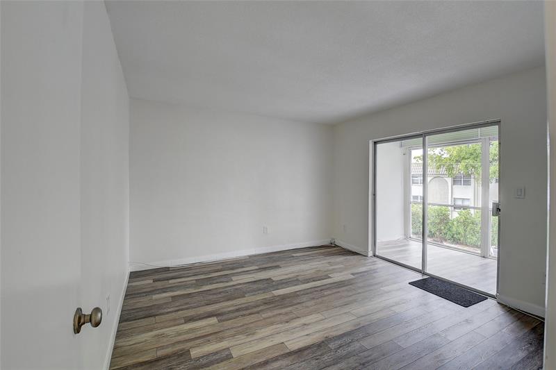 Image 13 of 23 For 30 13th St  B2