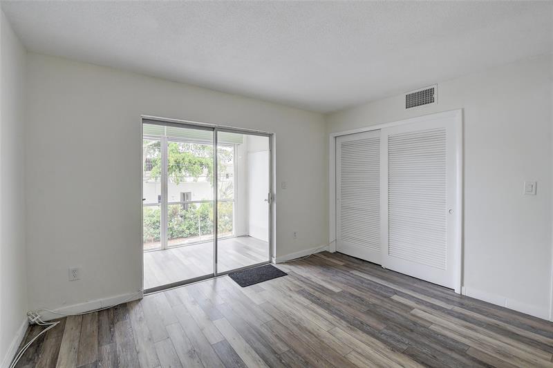 Image 14 of 23 For 30 13th St  B2