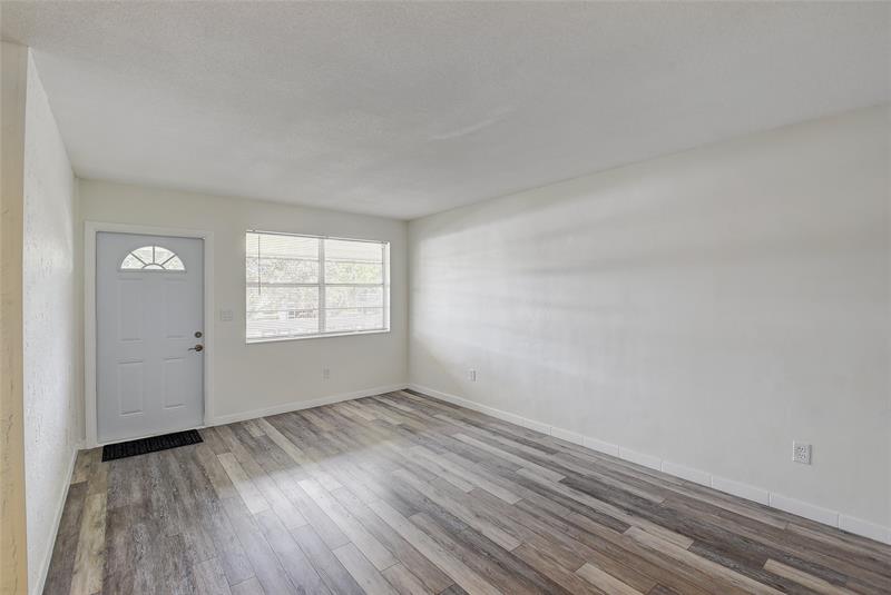 Image 5 of 23 For 30 13th St  B2