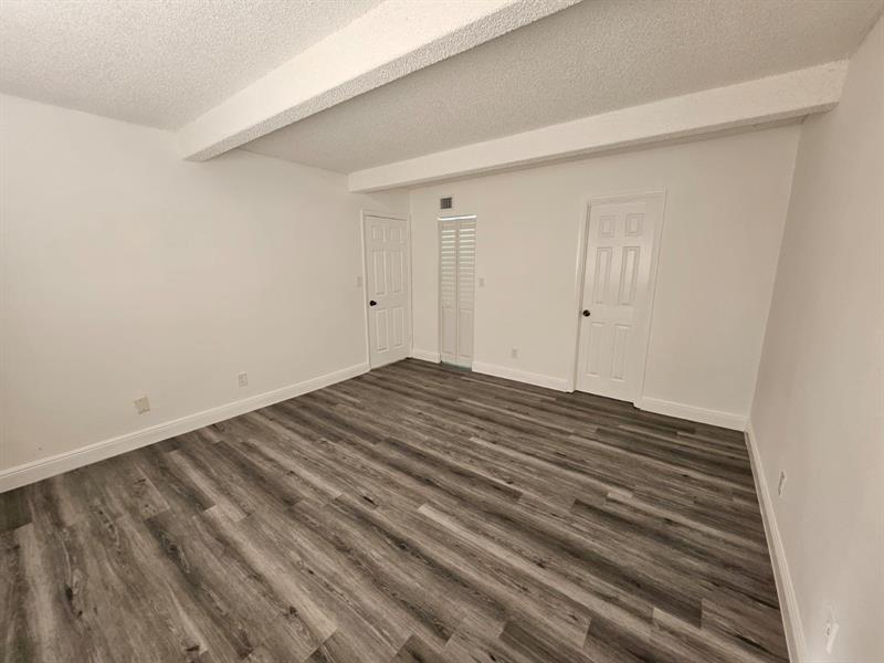 Image 19 of 26 For 1065 Flagler Ave  706