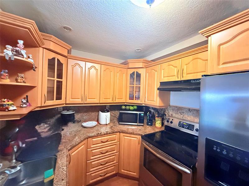 Image 14 of 18 For 8401 8th St  107