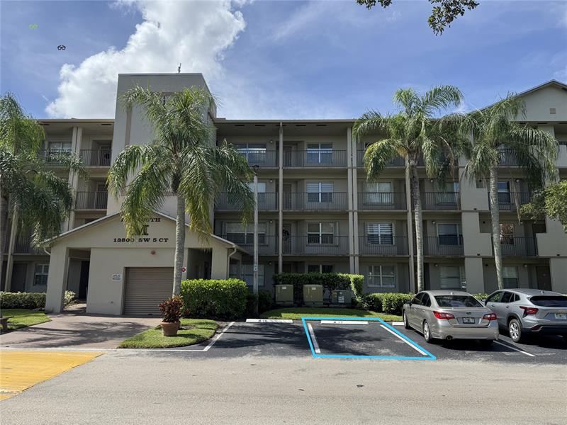 Image 3 of 15 For 13800 5th Ct  211