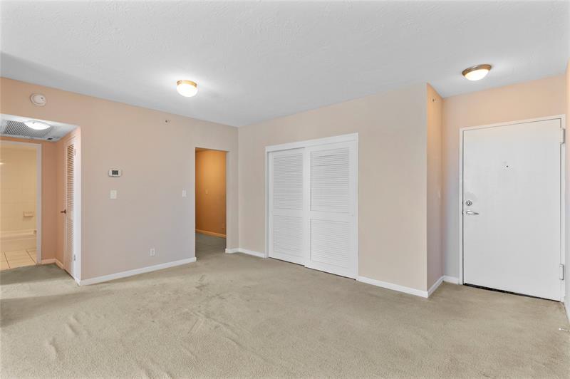 Image 23 of 26 For 3001 Ocean Dr  333