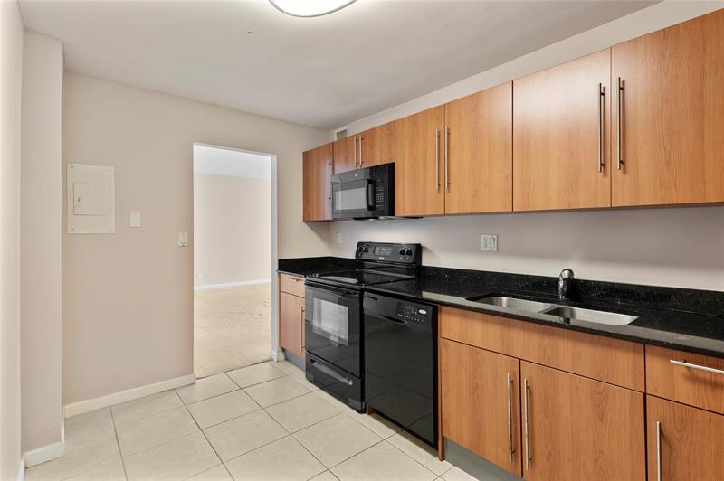 Image 26 of 26 For 3001 Ocean Dr  333
