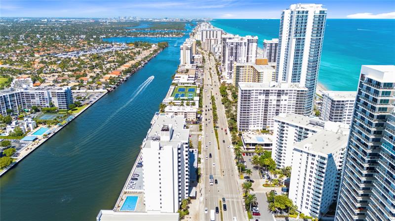 Image 5 of 26 For 3001 Ocean Dr  333