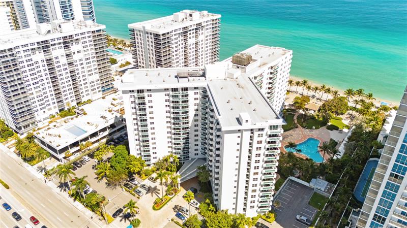 Image 6 of 26 For 3001 Ocean Dr  333