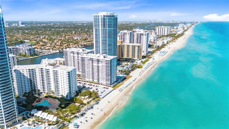 Image 9 of 26 For 3001 Ocean Dr  333