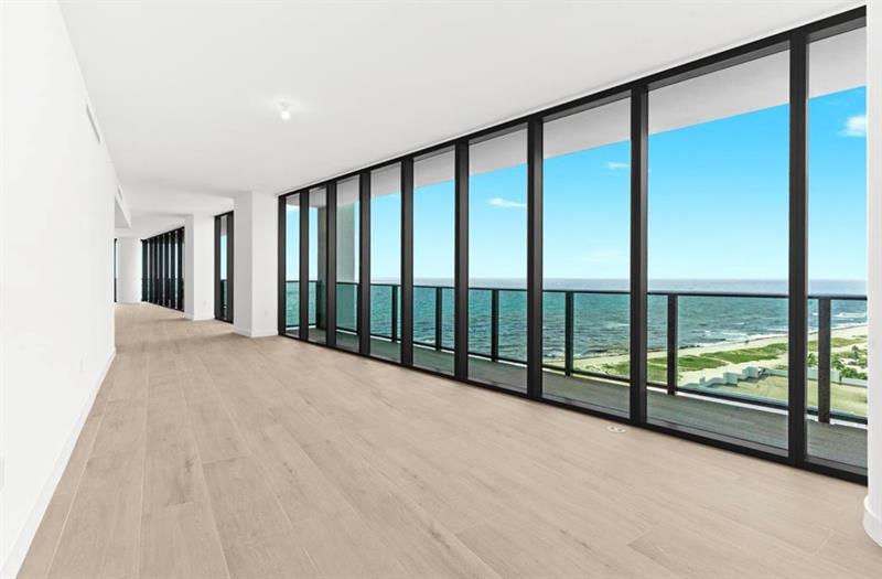 Image 3 of 36 For 900 Ocean Blvd.  1501