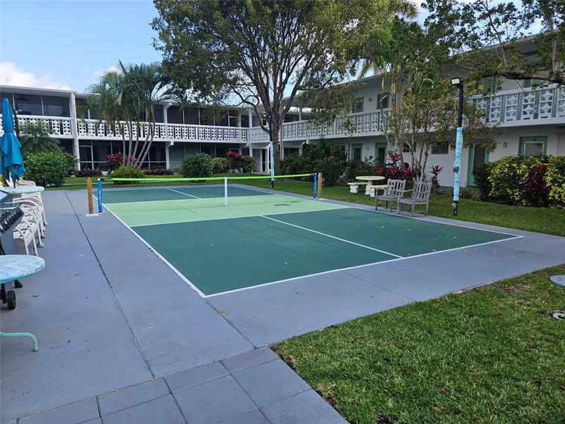 Image 10 of 40 For 2151 42nd Ct  230