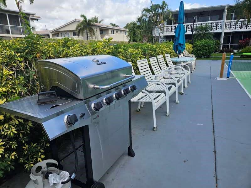 Image 11 of 40 For 2151 42nd Ct  230