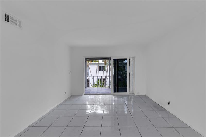Image 20 of 40 For 2151 42nd Ct  230