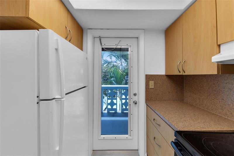 Image 24 of 40 For 2151 42nd Ct  230