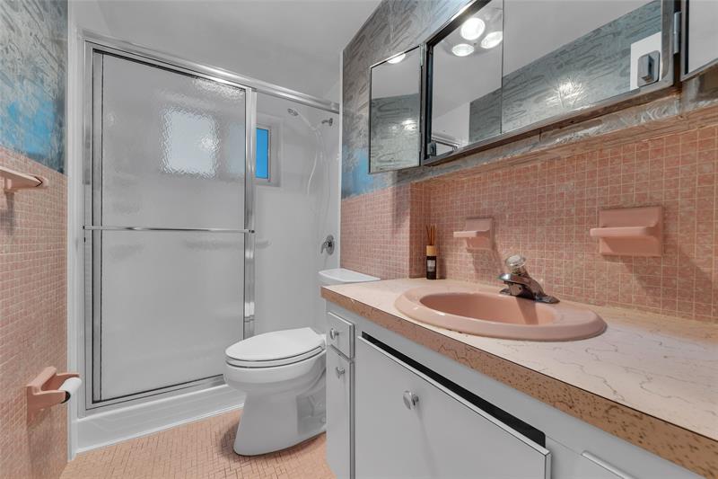 Image 35 of 40 For 2151 42nd Ct  230