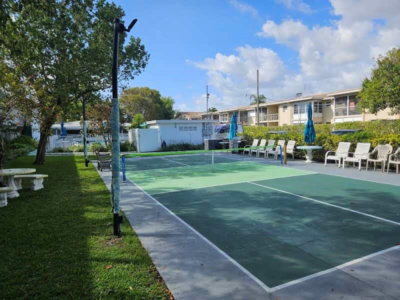 Image 38 of 40 For 2151 42nd Ct  230
