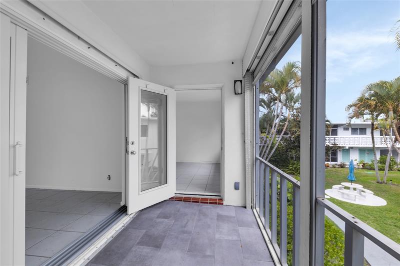 Image 9 of 40 For 2151 42nd Ct  230