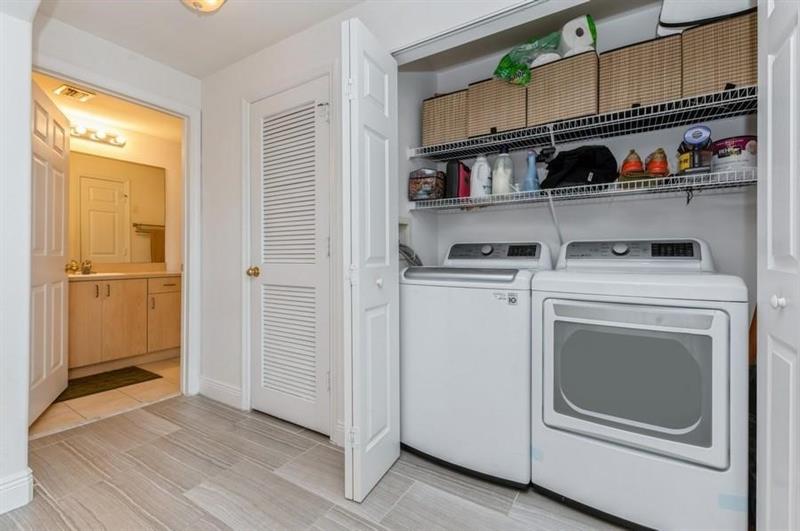 Image 17 of 20 For 533 3rd Ave  551