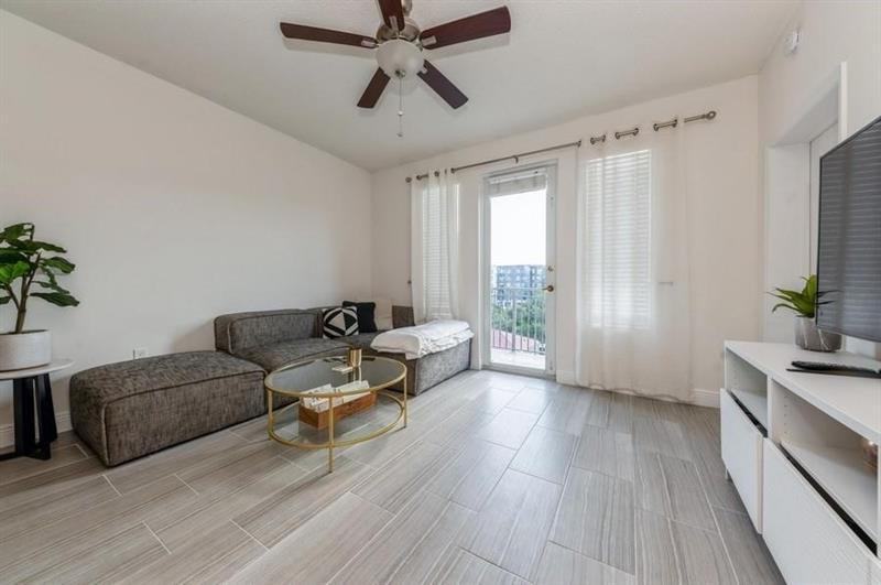 Image 4 of 20 For 533 3rd Ave  551