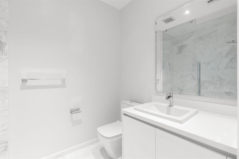 Image 27 of 49 For 701 Fort Lauderdale Beach Blvd  214
