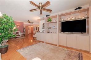 Image 12 of 30 For 3598 Yacht Club Dr  1402