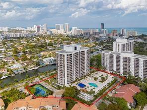 Image 29 of 30 For 3598 Yacht Club Dr  1402