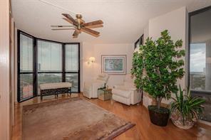 Image 8 of 30 For 3598 Yacht Club Dr  1402