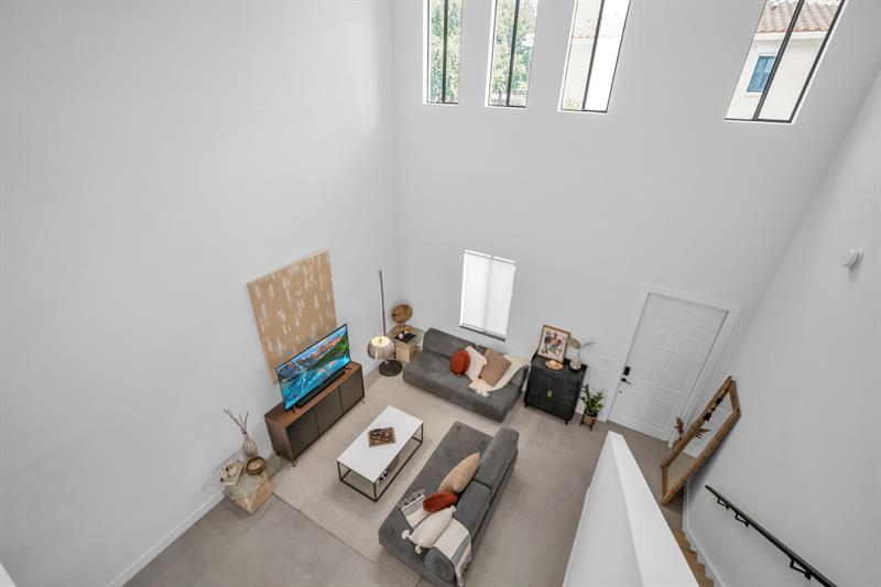 Image 22 of 45 For 2420 Venetian Way  2420