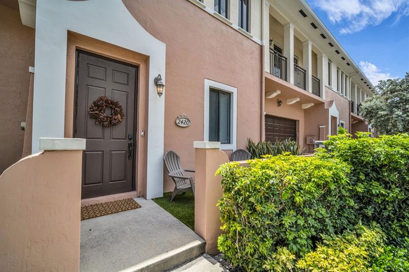 Image 44 of 45 For 2420 Venetian Way  2420