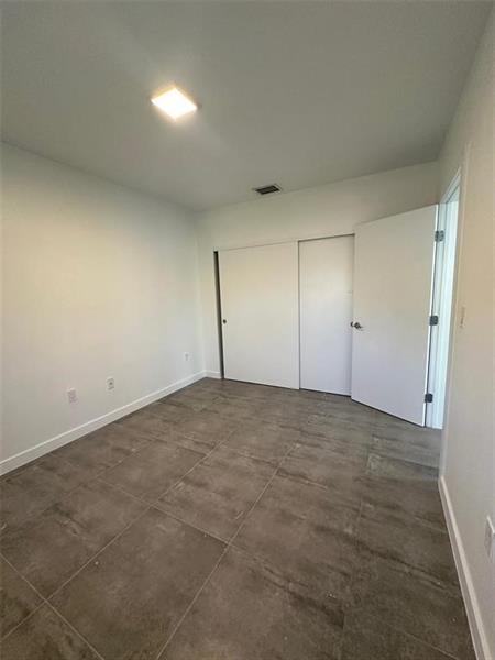 Image 10 of 20 For 165 39th St  07