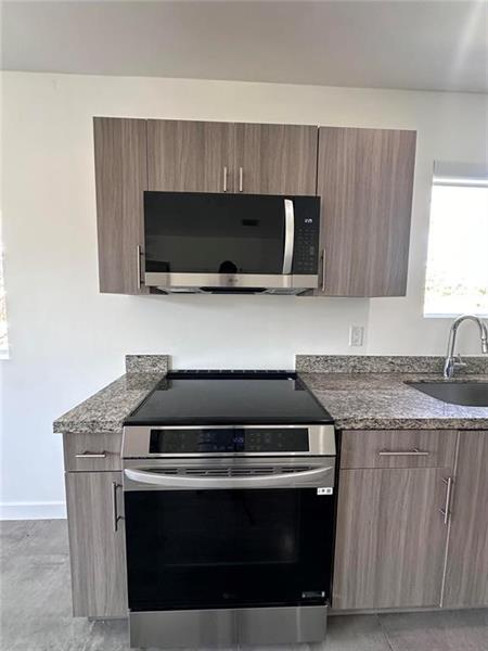 Image 5 of 20 For 165 39th St  07