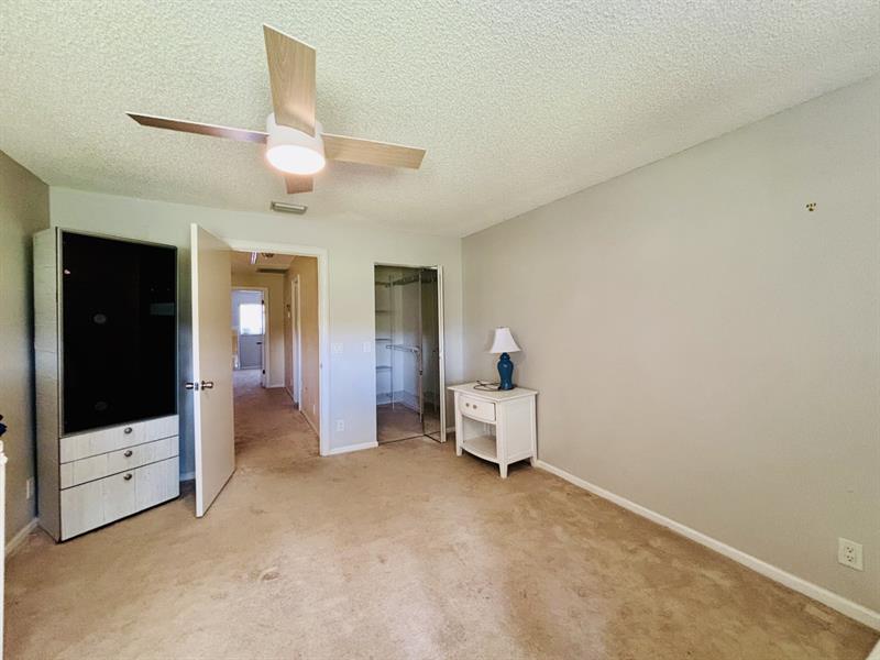 Image 26 of 28 For 7426 Pinewalk Dr  7426