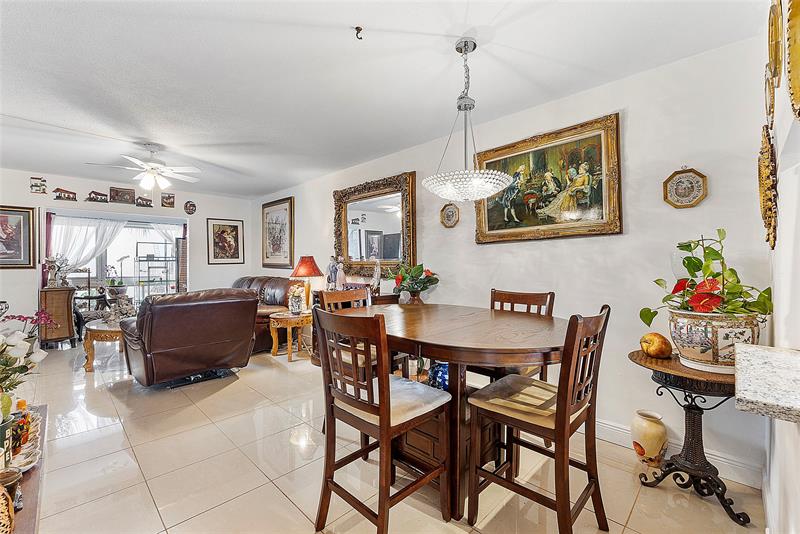 Image 6 of 13 For 2050 39th Street  N202