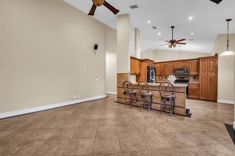 Image 13 of 44 For 5523 57th Ter
