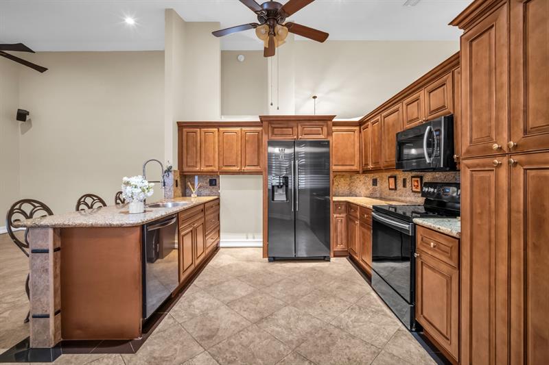 Image 16 of 44 For 5523 57th Ter