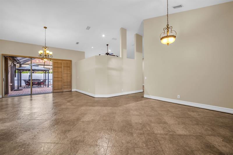 Image 8 of 44 For 5523 57th Ter