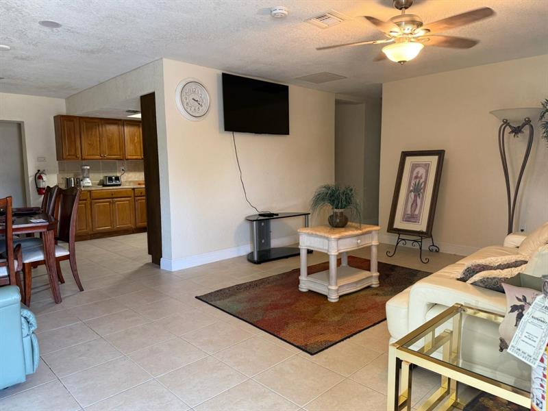 Image 9 of 27 For 5839 16th St