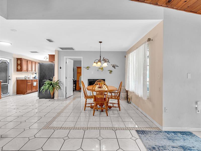 Image 43 of 64 For 4201 73rd Ave