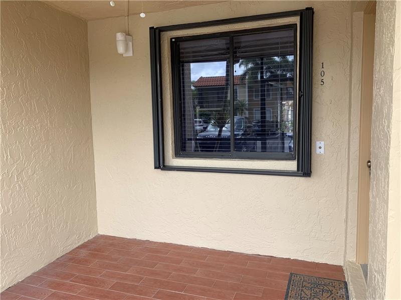 Image 12 of 21 For 434 Lakeview Dr  105