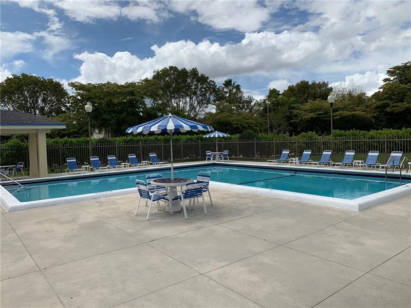 Image 21 of 21 For 434 Lakeview Dr  105