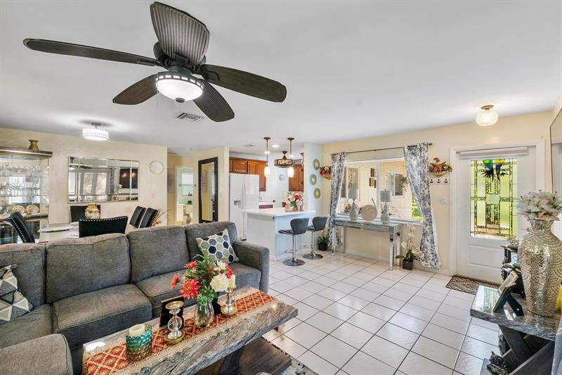 Image 10 of 34 For 410 Natura Ave