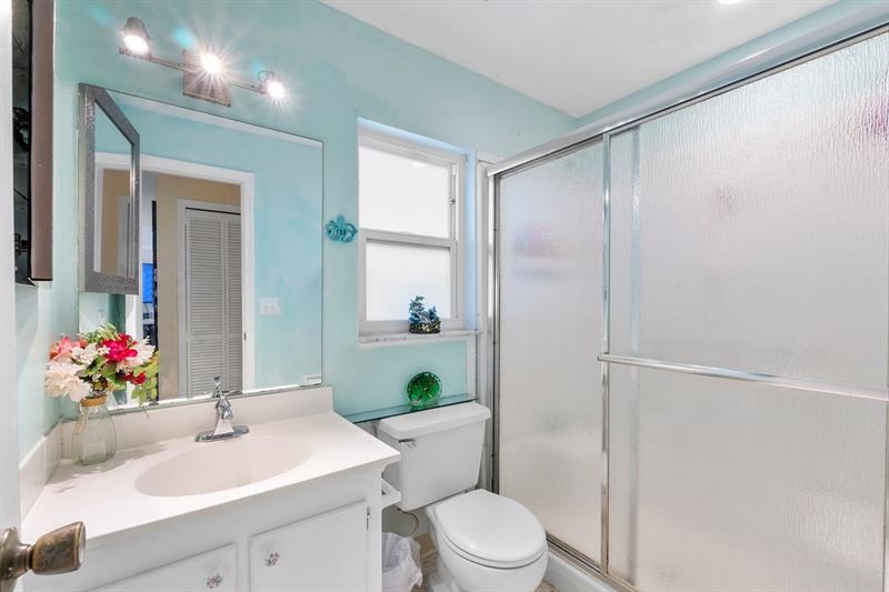 Image 15 of 34 For 410 Natura Ave