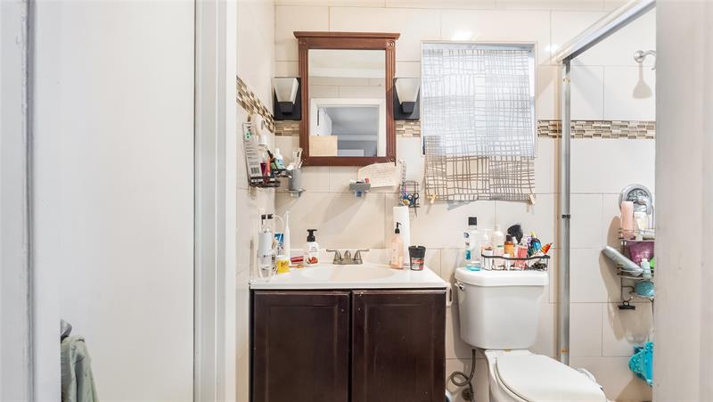 Image 14 of 17 For 6624 1st Ct  
