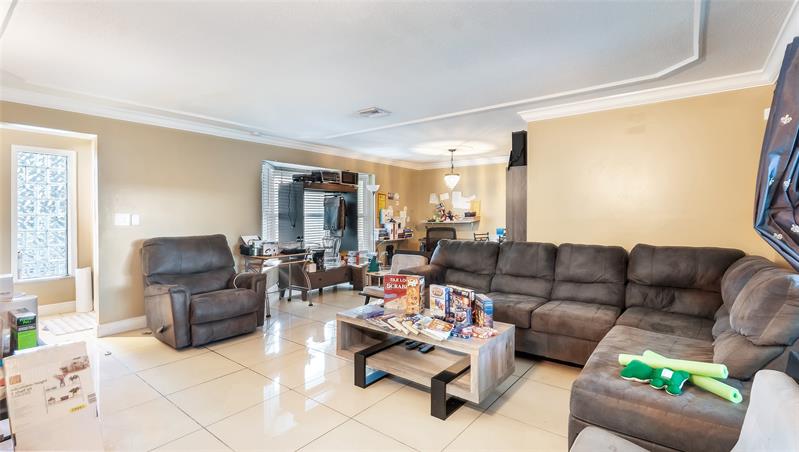Image 4 of 17 For 6624 1st Ct  