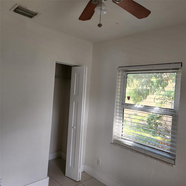 Image 6 of 7 For 909 16th Ter
