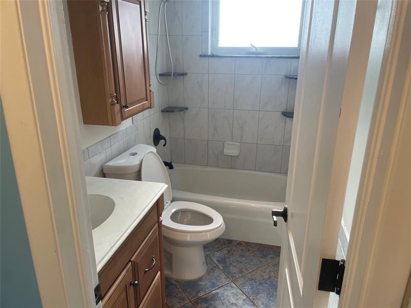Image 8 of 10 For 500 15th St  3