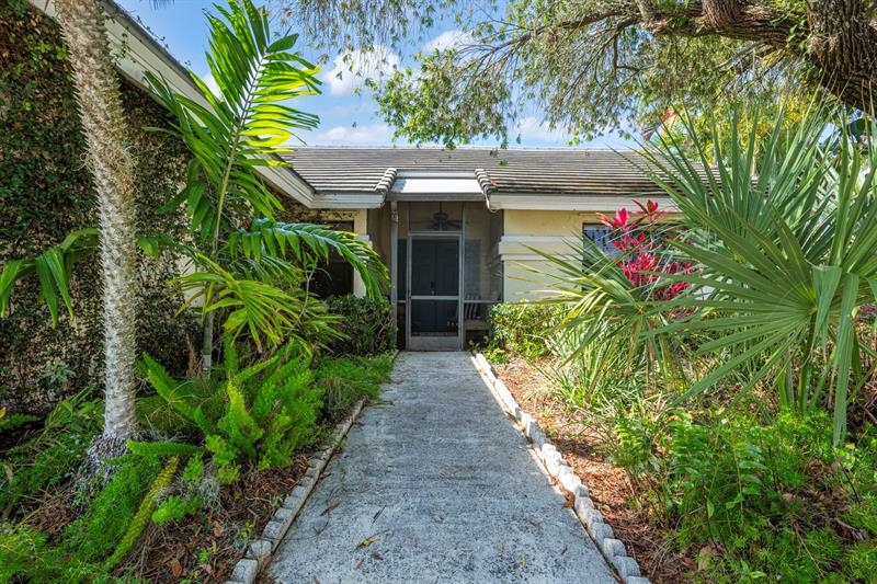 Image 4 of 23 For 9537 Majestic Way