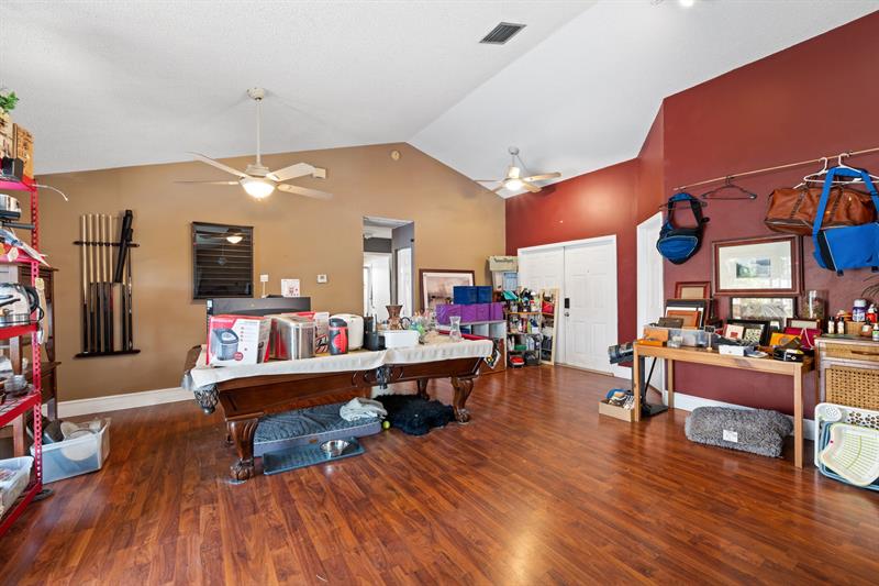 Image 6 of 23 For 9537 Majestic Way