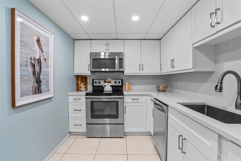 Image 17 of 42 For 101 Briny Ave  809