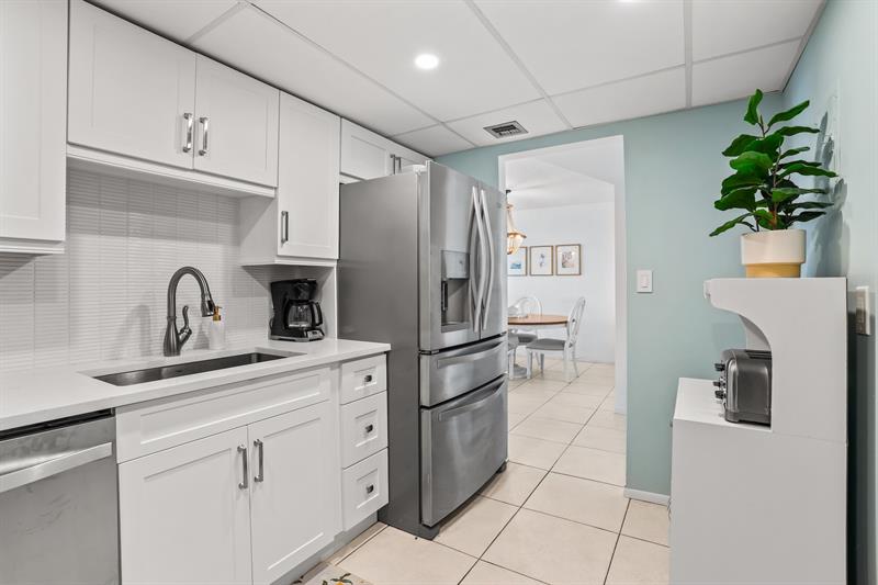 Image 18 of 42 For 101 Briny Ave  809
