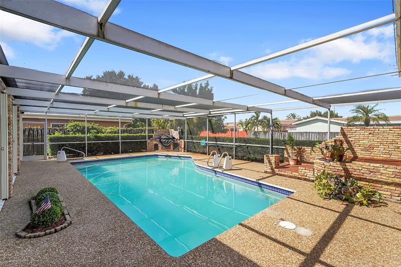 Image 24 of 27 For 4807 Cleveland St