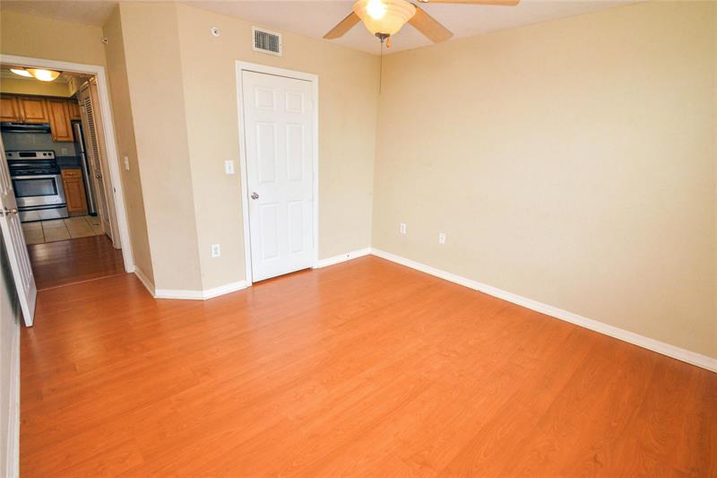Image 11 of 32 For 15095 Michelangelo Blvd  306